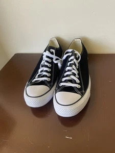 Converse low top  women size 13 low  Top Casual Sneaker Shoes B3 - Picture 1 of 3