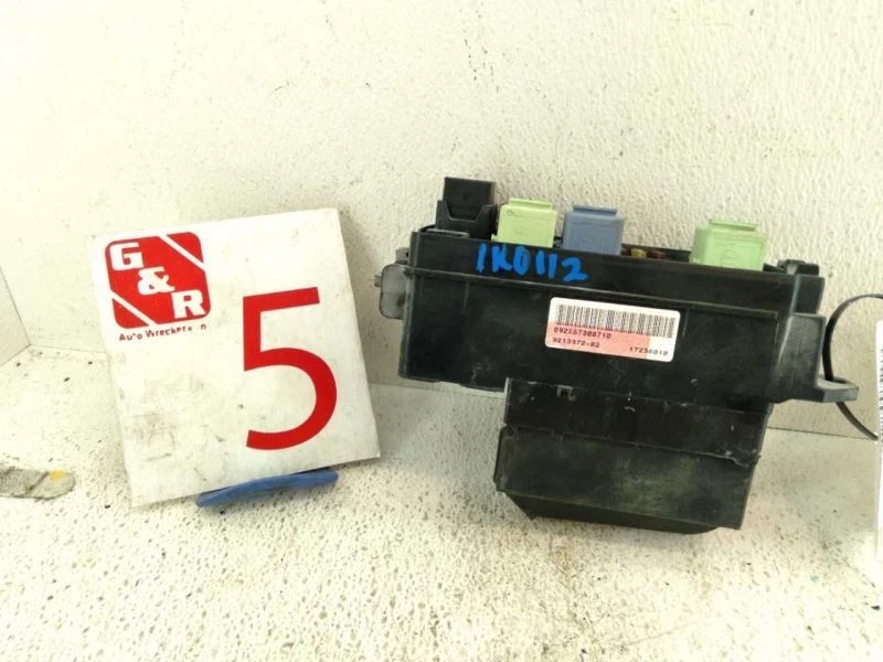 2010 2011 MINICOOPER CLUBMAN МОТОР ОТСЕКА РЕЛЕ ПРЕДОХРАНИТЕЛЬ КОРОБКА 921337202 - Изображение 1 из 4