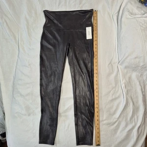 NWT SPANX Black Faux Leather Mid Rise Waist Shapewear Leggings Size XL 2437 - Picture 1 of 16