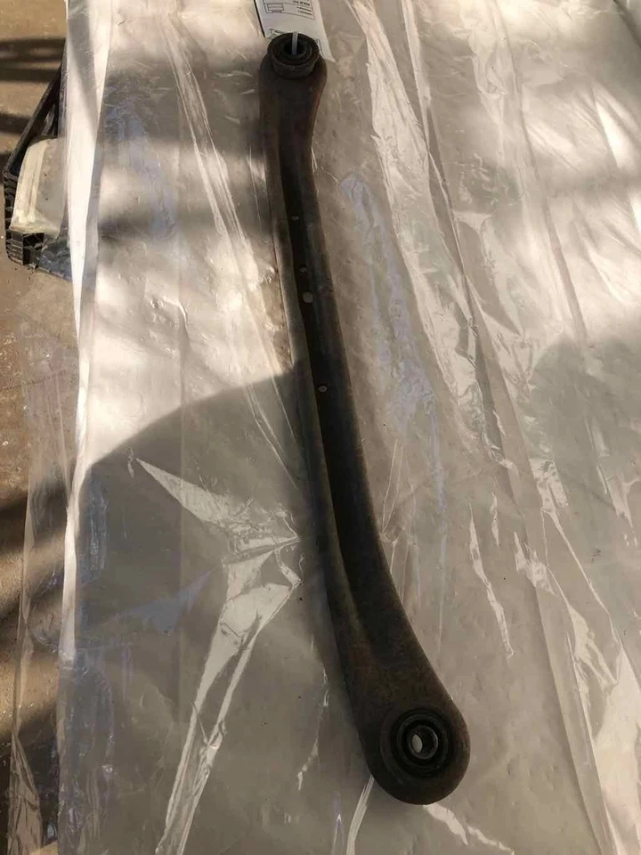 2000 - 2007 FORD TAURUS Braço Traseiro Inferior Transverês Traseiro Lado Esquerdo do Motorista LH - Imagem 1 de 4