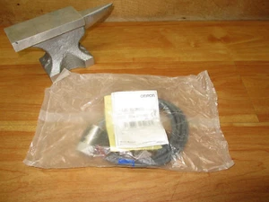 Omron E2E-X20MD1S *NEW* Proximity Sensor Switch - Picture 1 of 3
