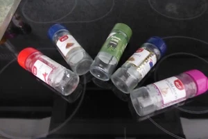 5 Gewürzstreuer, neu, verschiedene Farben - Bild 1 von 1