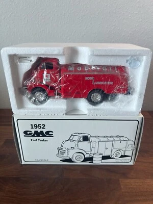 First Gear 1952 GMC Fuel Tanker Mobil Lubrication 1:34 Scale - Image 1 of 4