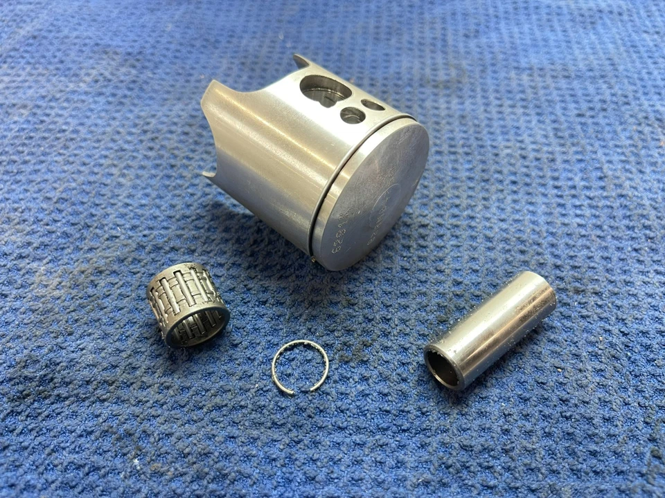 Honda CR85R 2006 kit de pistón Wisco kit de extremo superior Honda kit de pistón CR85 2006 CR85 Foto 1 de 4