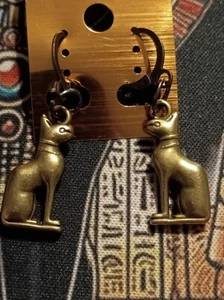 ~ Splendidi orecchini pendenti goccia bastet dea gatto egiziano tono bronzo antico - Foto 1 di 2