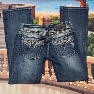 Miss Me Easy Boot Jeans Size 26 - Picture 1 of 6