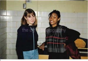 FOUND FAMILY PHOTO Vintage ORIGINAL Vernacular   LIFE Color OWL 51 44 K - Picture 1 of 1
