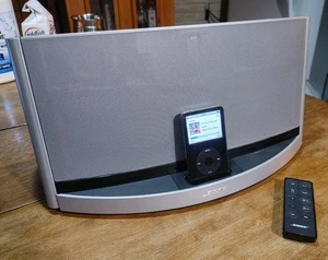 Bose SoundDock 10 Digital Music System - Silver - Tested w/ Remote - Picture 1 of 8
