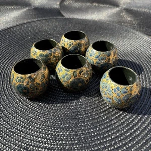 Vintage Set of 6 Hand painted Floral Design Lacquered Napkin Rings - Bild 1 von 5