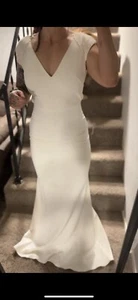 Wedding dress - Picture 1 of 5