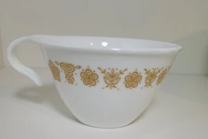 VTG 2 Corelle by Corning “BUTTERFLY GOLD” Hook & Reg Handle Coffee Cups - Picture 1 of 6