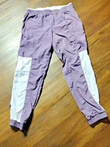 Reebok Nylon Women's Track Pants Size Medium Windbreaker 100% Polyester Purple - Picture 1 of 14