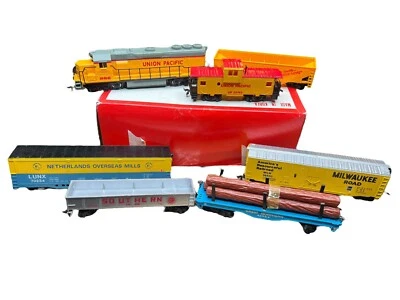 Bachman HO Scale UNION PACIFIC Locomotive 866 w/ Caboose & Cars Lot of 5 Trains - Image 1 of 4