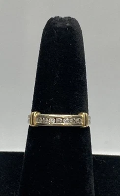 Anel de ouro amarelo 14k com diamante corpo a corpo de dois tons tamanho 7 3,5 g - Imagem 1 de 4