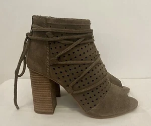 Very Volatile LA Kalio Open Toe Suede Boot Stacked 3.5 Inch Heel Size 8 - Picture 1 of 7