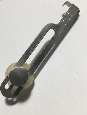 Singer Seam Guide #161172 for Singer Sewing Machines - Image 1 of 4