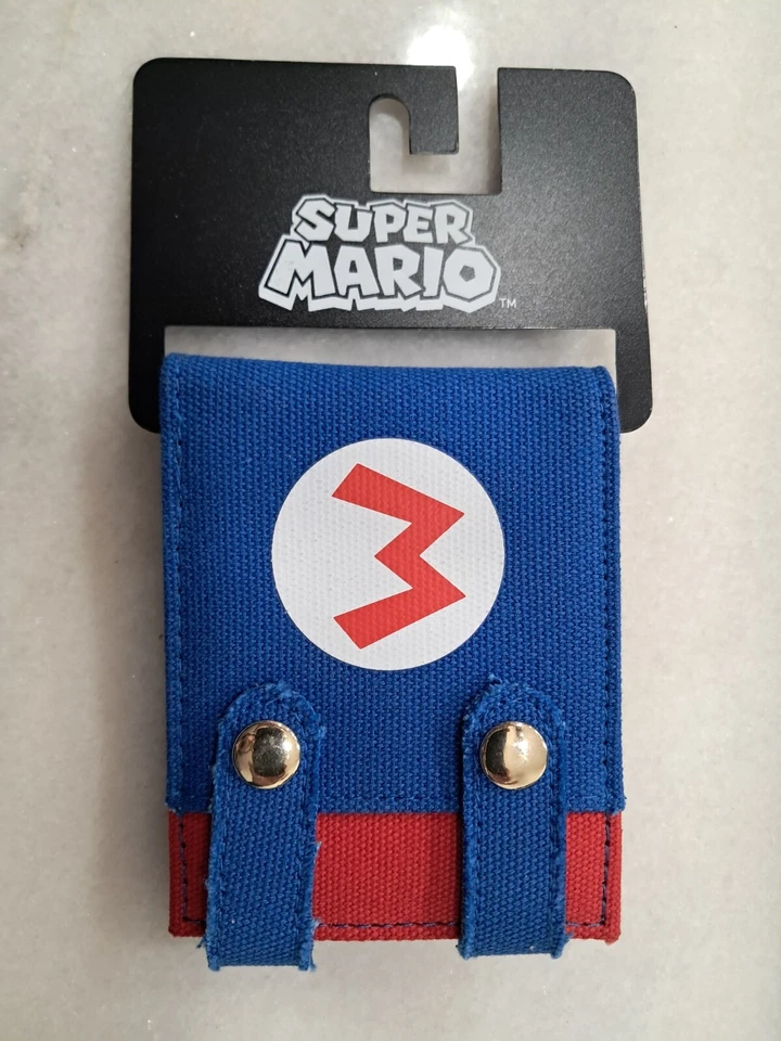 NEW - Super Mario - Bi-Fold Wallet - Bioworld - Image 1 of 1