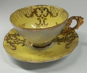 Vtg Porcelain (Royal Sealy?) Tea Cup & Saucer Yellow with Gold Trim Lustre - Picture 1 of 8