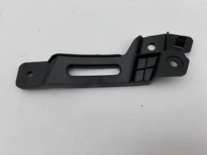 2014-2022 LAND ROVER SPORT FRONT LEFT FENDER MOUNT BRACKET OEM CPLA-16291-AD - Picture 1 of 6