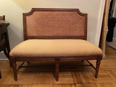 Silla de comedor Ralph Lauren Settee Loveseat con respaldo de bastón y asiento de tela brocado Foto 1 de 4