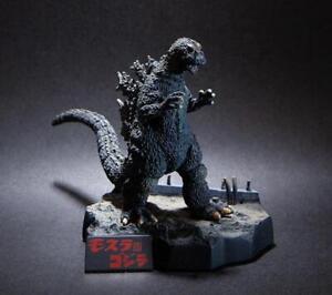 Yuji Sakai Godzilla Complete Works Diorama Figure - Mothra vs. Godzilla G42461
