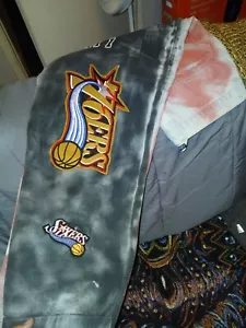 Jeans Karl Kani vintage Philadelphia 76ers personalizzati 38x34 unici nel loro genere - Foto 1 di 16