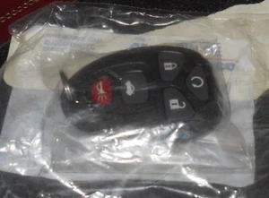 NOS 2004-20 Chevrolet Malibu Key Fob Transmitter - Picture 1 of 1
