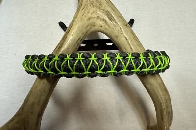 Charcoal Gray And Neon Green Bow Wrist Sling - Image 1 of 4