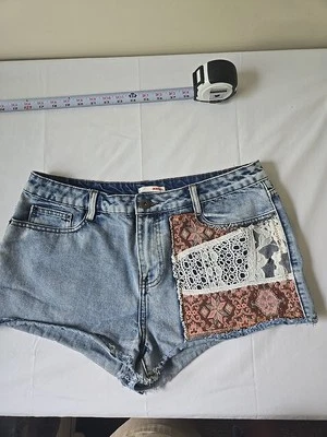 Bongo 牛仔短裤剪裁女式蓝色牛仔 Boeheim 尺码 11 — 第 1/4 张图片