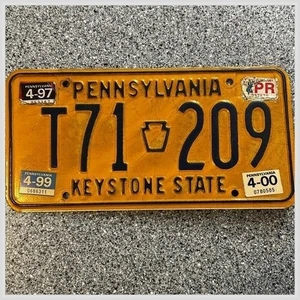 Placa de matrícula Pennsylvania T71-209 en relieve Keystone State años 80 etiqueta automática - Imagen 1 de 4