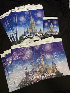 Lote de bolsas de plástico para compras de los parques Walt Disney (15 bolsas en total) Disney World - Imagen 1 de 1