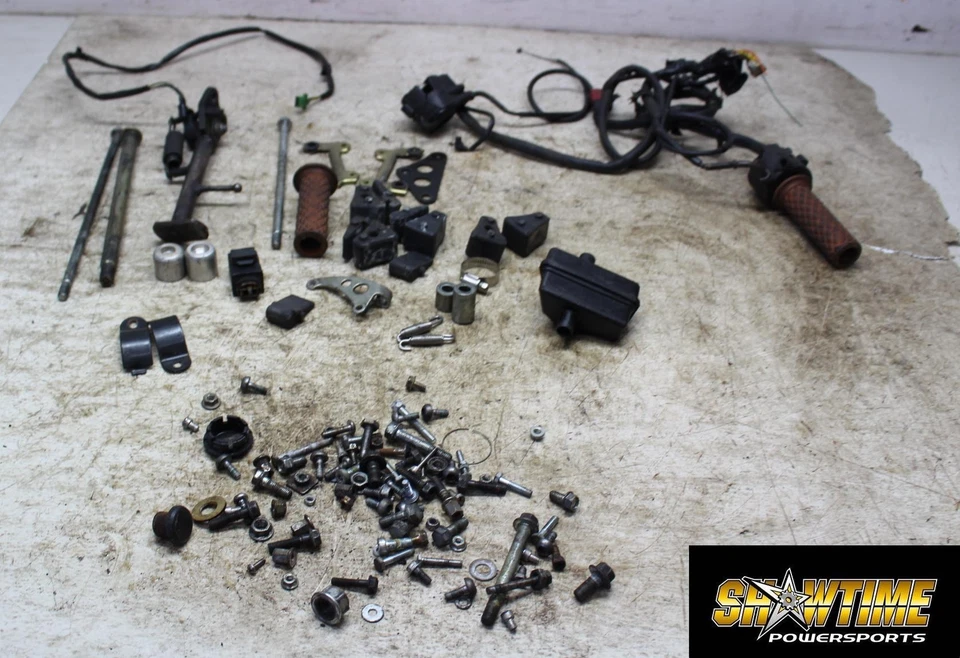 LOTE DE PIEZAS Y HERRAJES HONDA CBR600F3 95-98 Foto 1 de 4