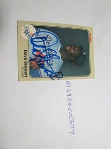 1983 Fleer Dave Stewart Signed Baseball Card