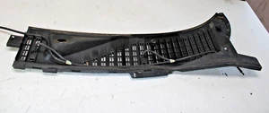 08-17 LINCOLN NAVIGATOR COWL VENT RIGHT WINDSHIELD WIPER SCREEN PANEL COVER - Picture 1 of 5