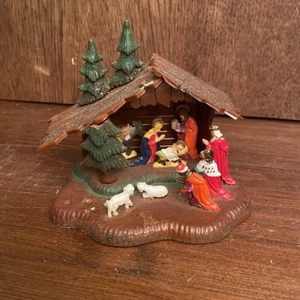 Vntg Miniature Creche Christmas Plastic Nativity Stable Manger Scene Decoration - Picture 1 of 9