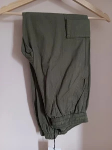 Girls Khaki New Look Cargo Trousers. NWT. Age 12 Years. - Picture 1 of 5