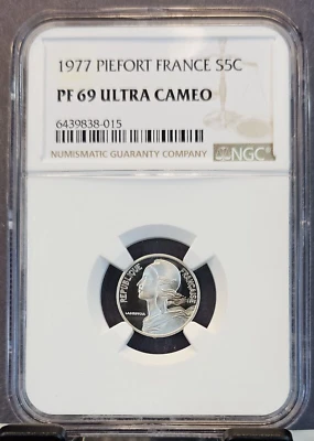 Francia 1977 plata 5 céntimos Piefort NGC PF 69 ultra camafeo raro solo 232 acuñado Foto 1 de 3