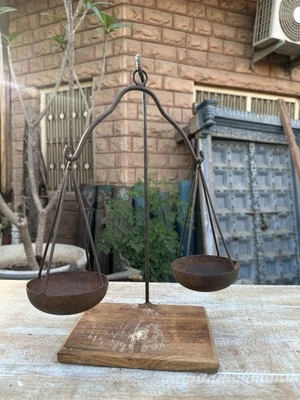 Antigo ferro antigo forjado à mão tigela pendurada abajur a óleo suporte de vela decoração de mesa - Imagem 1 de 4