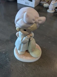 Precious Moments figurine My Life Is A Vacuum Without You 587907 - Picture 1 of 6
