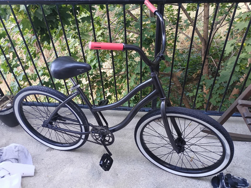 Bicicleta de crucero cómoda Huffy 56439P7 Cranbrook 26 pulgadas para mujer - gris Foto 1 de 1