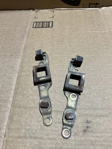 93-98 Toyota T100 paire de gréjons de porte arrière occasion montés sur lit - Photo 1/4