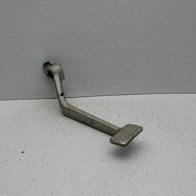 Pedal de freno Suzuki GS550E 1983 43111-43401 (RBP72) Foto 1 de 3