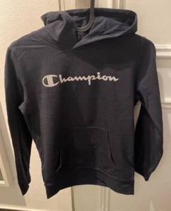 Hoodie von Champion in Größe M. 134-146 in dunkelblau - Bild 1 von 6
