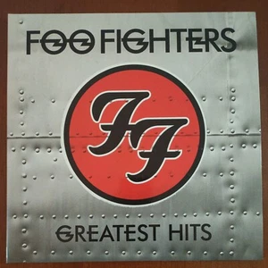 Foo Fighters – Greatest Hits ©2009 Made in Uk&EU - Sony Music 88697 36921 1 - Foto 1 di 12