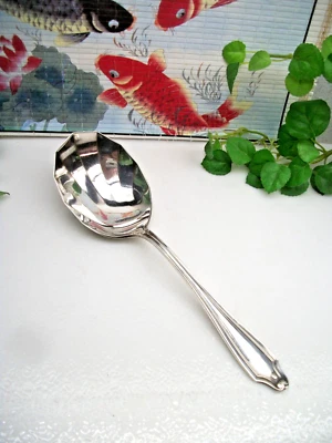 Cazuela o cuchara para servir bayas Oneida Rockford EMERSON 1915 Foto 1 de 4