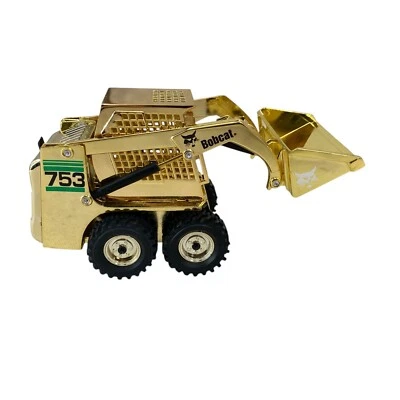 Bobcat 50 Aniversario #6988265 Modelo 753 Chapado en Oro 1:25 NUEVO 3422/5000 piezas Foto 1 de 4