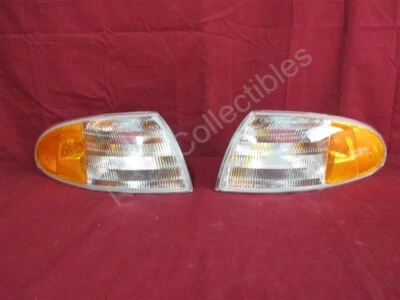 NOS 1995-1997 Ford Contour Turn Signal ParkLamp F5RZ-13200-A & F5RZ-13201-A PAIR - Image 1 of 4