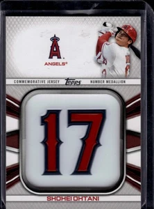 2022 Topps Shohei Ohtani #JNM-SO Commemorative Jersey Number Medallion - Foto 1 di 2