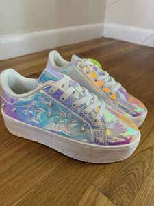 LUCKY STEP Platform White Hologram Pearl Star Lace Up Fashion Sneakers Sz8 New! - Picture 1 of 10