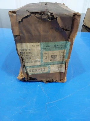 General Electric THC32J3 3 polos 600V 100 Amp sobre kit de fusión NEMA CLASE J Foto 1 de 2